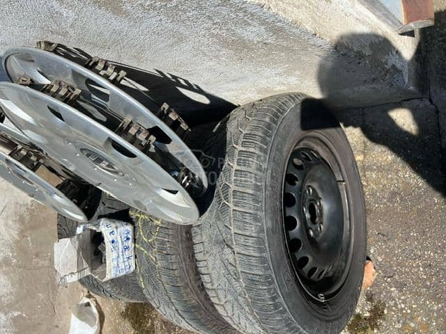 Semperit 195/65 R15 Zimska