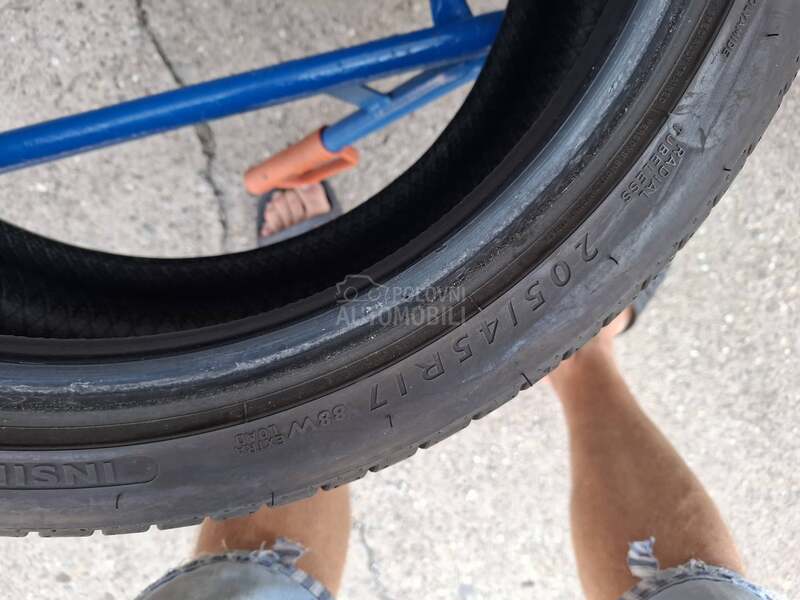 Dunlop 205/45 R17 Letnja