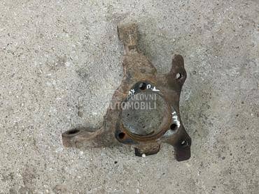 glavcina,nosac prednji desni za Opel Astra H