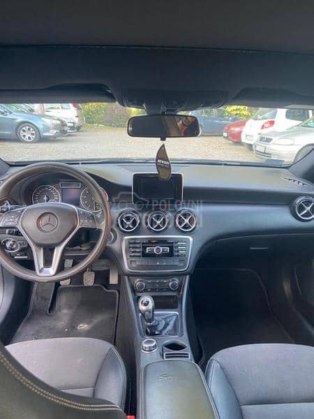 Mercedes Benz A 180 1.6. BlueEFFICIENCY