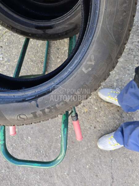 Semperit 225/55 R17 Zimska