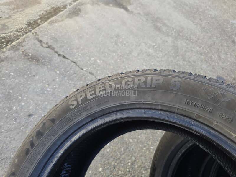 Semperit 225/55 R17 Zimska