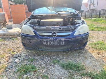 Opel Corsa C 2004. god. -  kompletan auto u delovima