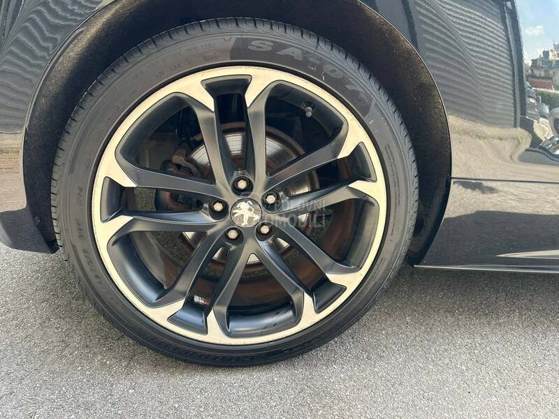 Peugeot RCZ 200thp CH