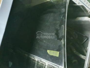 Stakla za Renault Clio