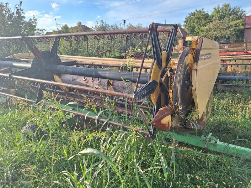 New Holland Unifarm