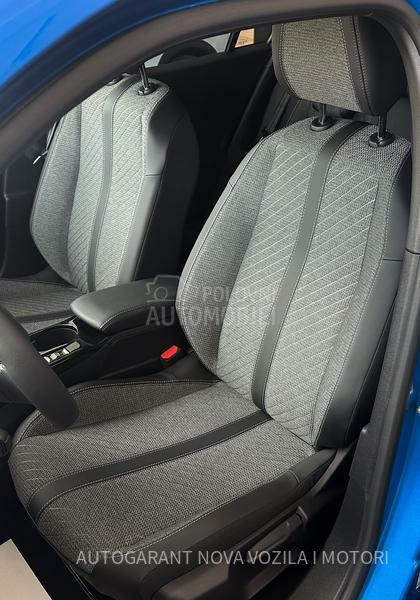 Peugeot 2008 Allure 1.2E 130 AT