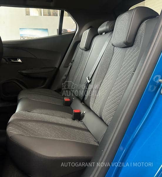 Peugeot 2008 Allure 1.2E 130 AT