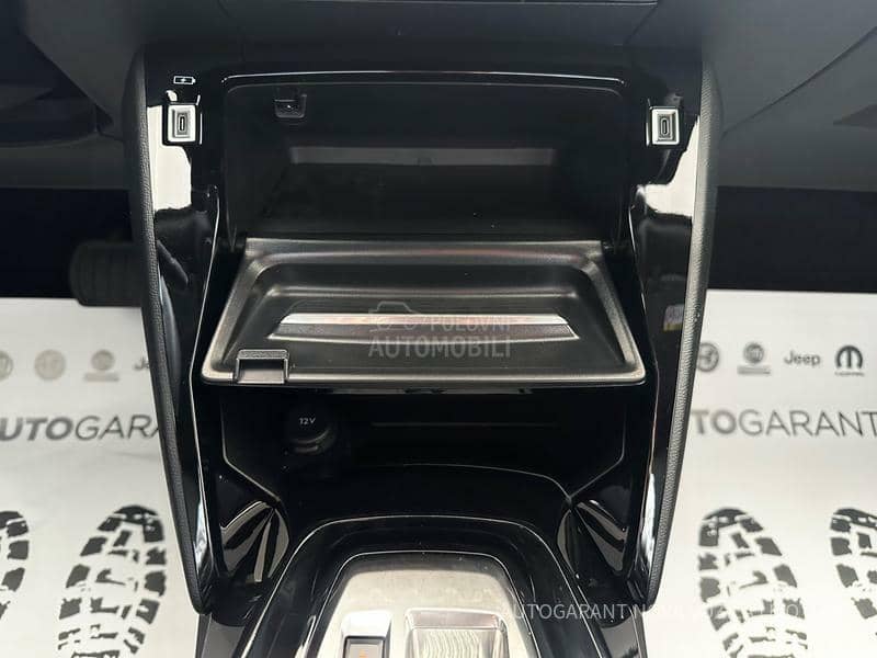 Peugeot 2008 Allure 1.2E 130 AT