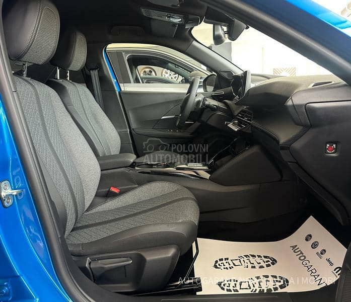 Peugeot 2008 Allure 1.2E 130 AT