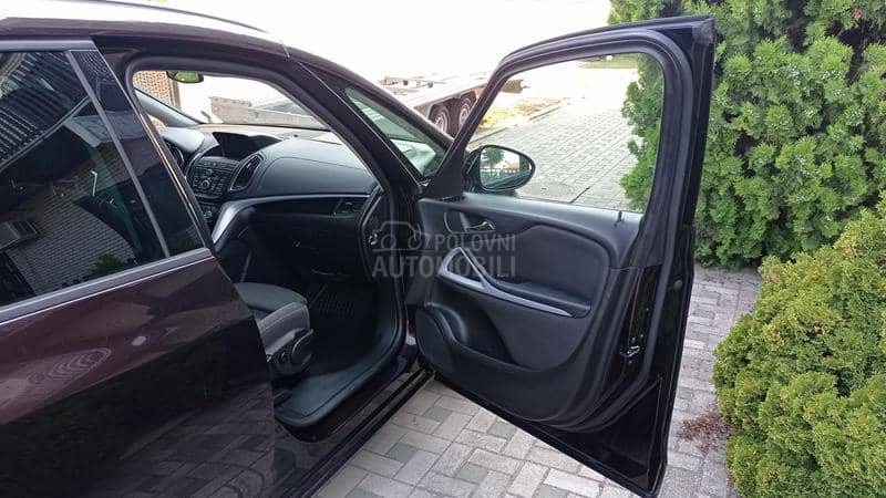 Opel Zafira 2.0