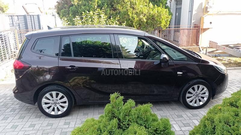 Opel Zafira 2.0