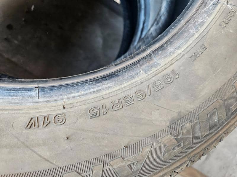 Bridgestone 195/65 R15 Letnja