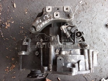 Менјач 6 брзине za Volkswagen Touran za 2006. god.