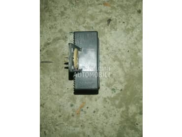 Relej pumpe goriva za Peugeot 207