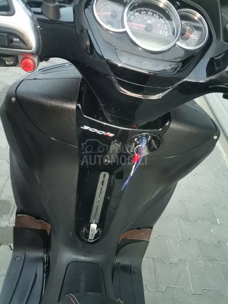 Piaggio Yourban 300ie
