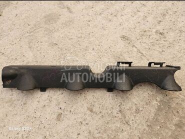 POKLOPAC GLAVE 1.6I 16V za Citroen DS3 za 2012. god.