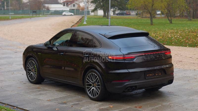 Porsche Cayenne Rezervisan