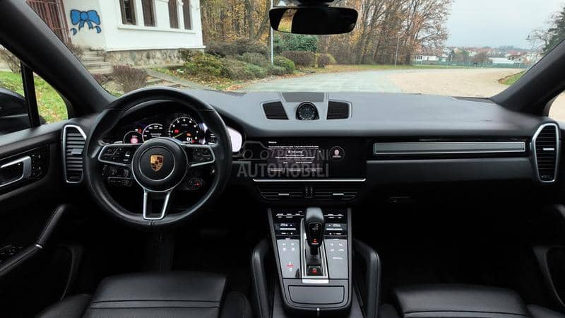 Porsche Cayenne Rezervisan