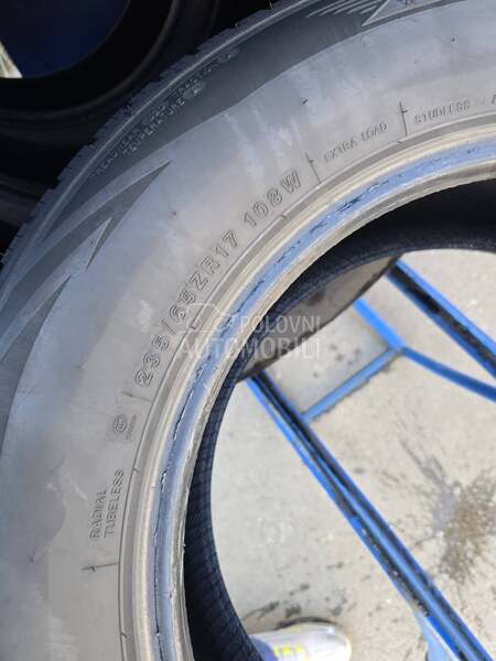 Tracmax 235/65 R17 Sve sezone
