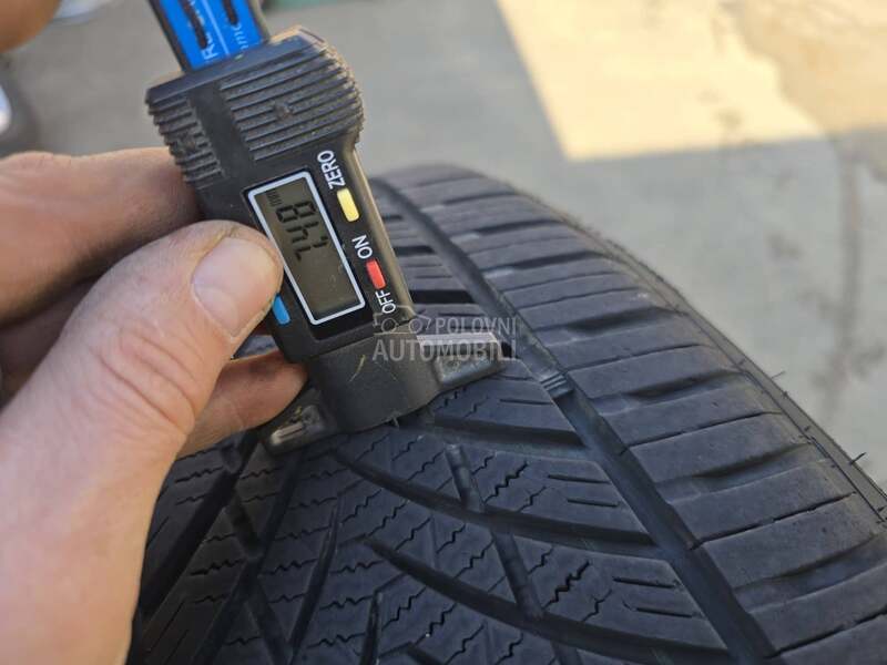 Tracmax 235/65 R17 Sve sezone