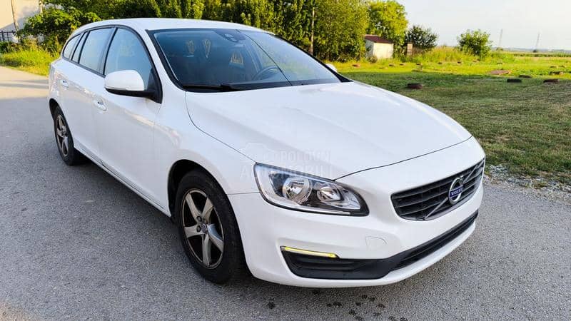 Volvo V60 BombonicaPrava