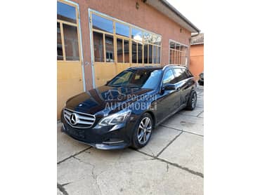 Mercedes Benz E Klasa -  kompletan auto u delovima