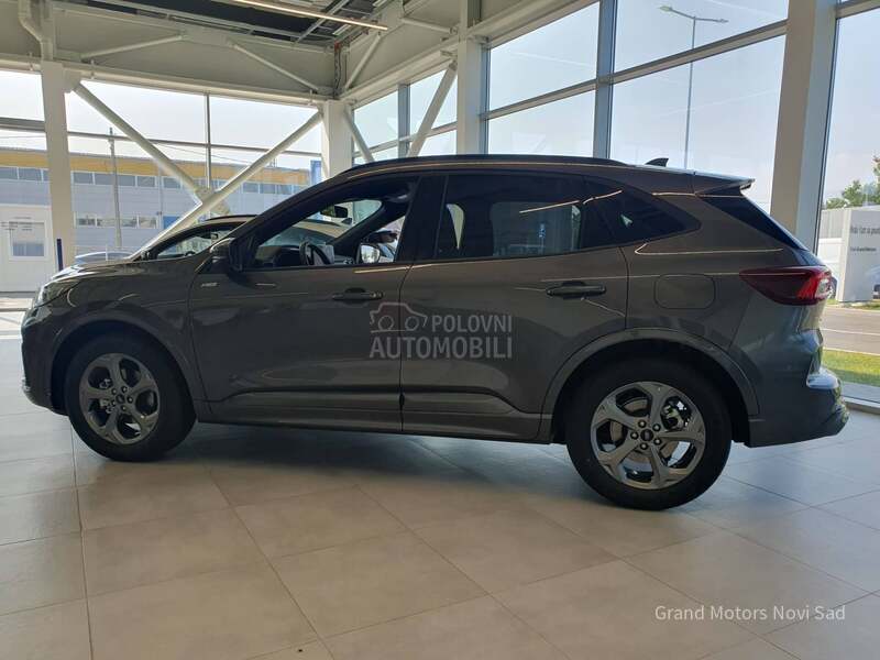 Ford Kuga ST Line A8