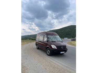 Mercedes Benz Sprinter 311