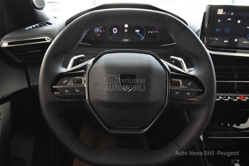 Peugeot 2008 1.2 Allure AT8