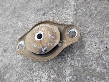 Levi nosac motora za Fiat Panda