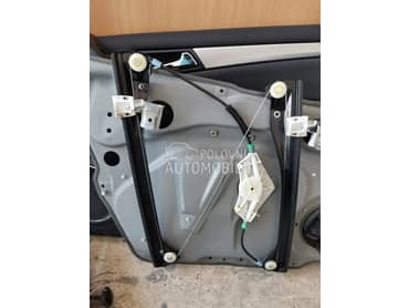 Podizac stakla Podizac prozora za Mercedes Benz A Klasa, B Klasa od 2005. do 2012. god.