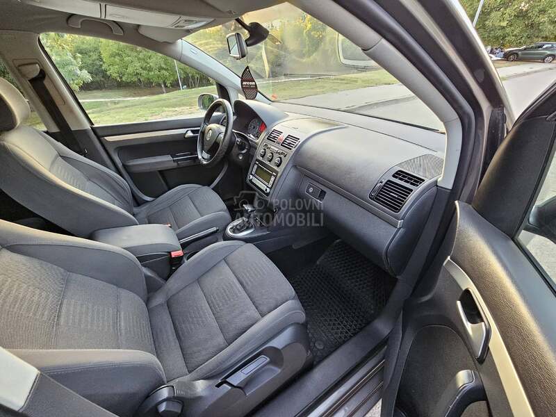 Volkswagen Touran 7 s e d   D S G