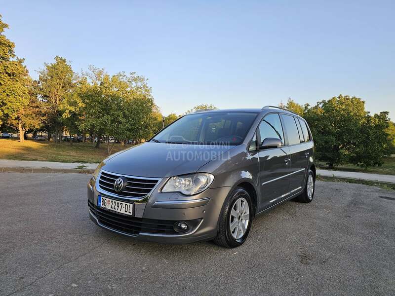 Volkswagen Touran 7 s e d   D S G