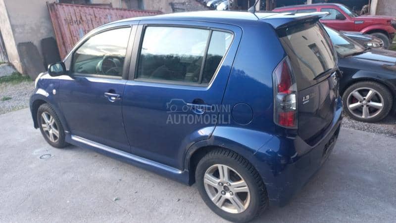 Daihatsu Sirion 13 4x4 2009. god. -  kompletan auto u delovima