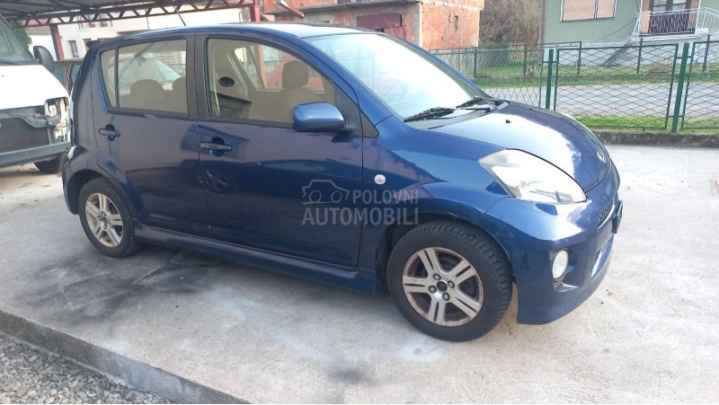 Daihatsu Sirion 13 4x4 2009. god. -  kompletan auto u delovima