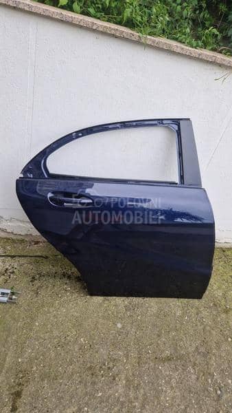 Zadnja vrata A klasa w176