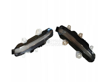 dnevno svetlo desno levi DRL za Peugeot 208, 2008 od 2018. do 2023. god.