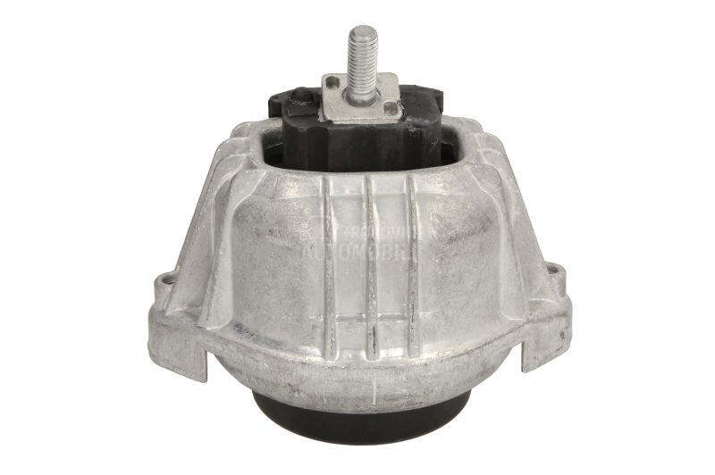 Nosac drzac motora