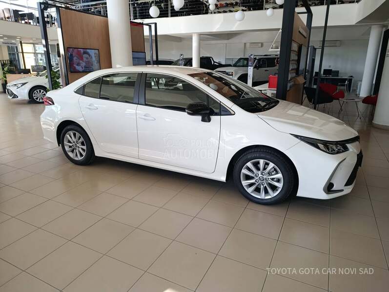 Toyota Corolla 1.5  Luna