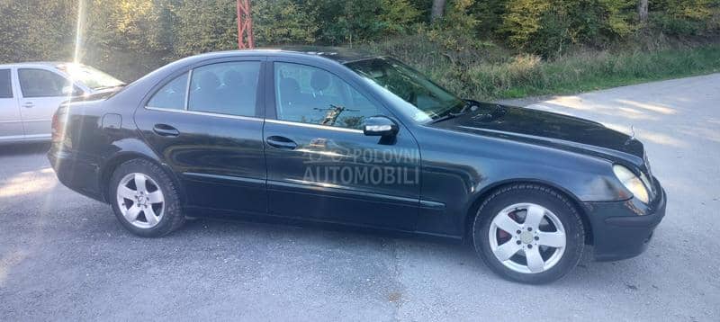 Mercedes Benz E 220 