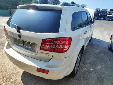 Desno stop svetlo za Dodge Journey od 2008. do 2011. god.