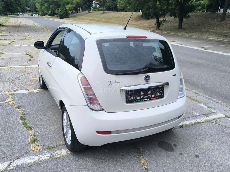 Lancia Ypsilon 1.2 i UNICA NOVO