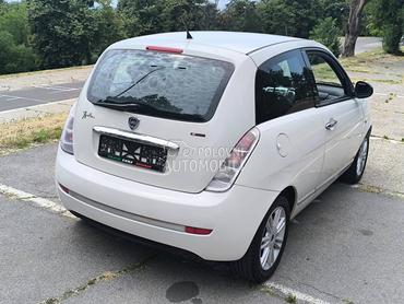 Lancia Ypsilon 1.2 TNG UNICA NOVO
