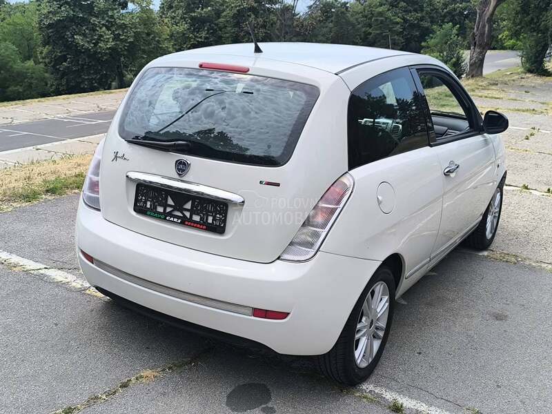 Lancia Ypsilon 1.2 i UNICA NOVO
