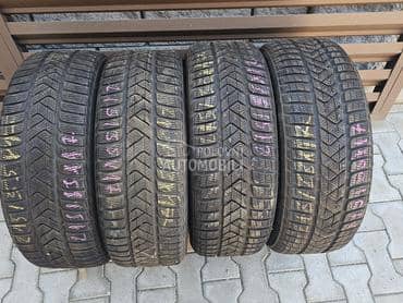 Pirelli 215/55 R17 Zimska