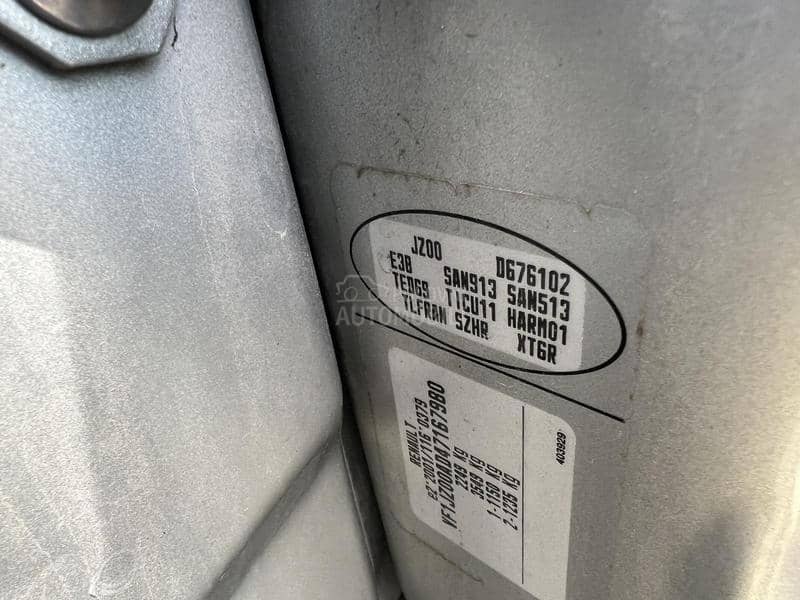 Branik prednji sivi TED69