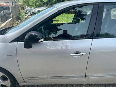Vrata prednja leva siva TED69 za Renault Scenic od 2009. do 2016. god.