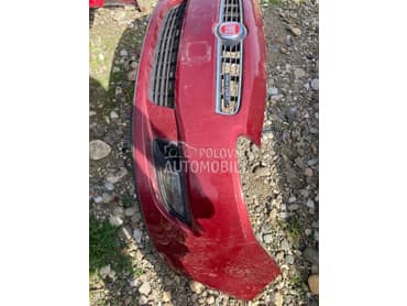 crveni branik za Fiat Bravo od 2007. do 2014. god.