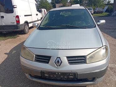 Renault Megane 2004. god. -  kompletan auto u delovima